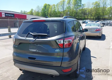 2017 Ford Escape Se z USA, uszkodzony, nr VIN 1FMCU9GD8HUC36801